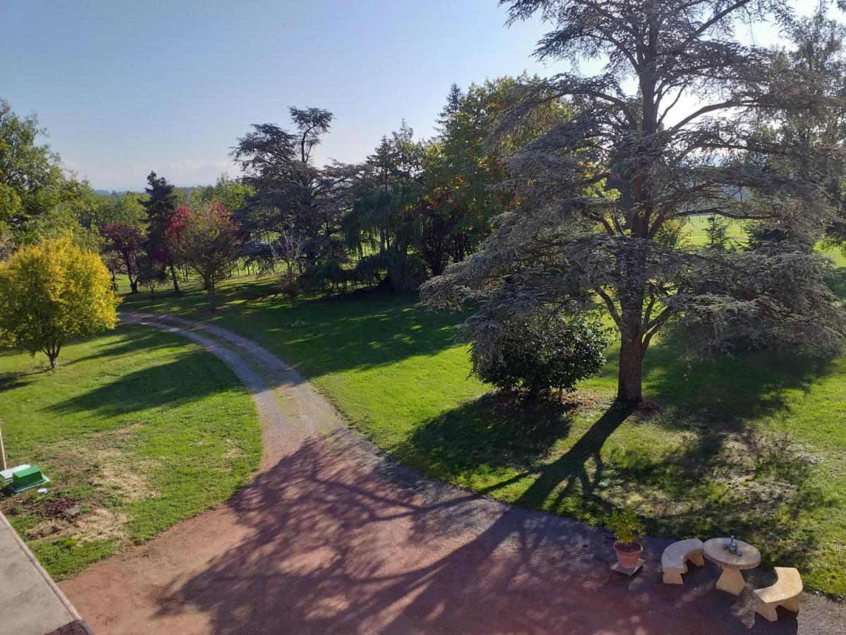 Domaine Berenguer Panzió Ouches Kültér fotó
