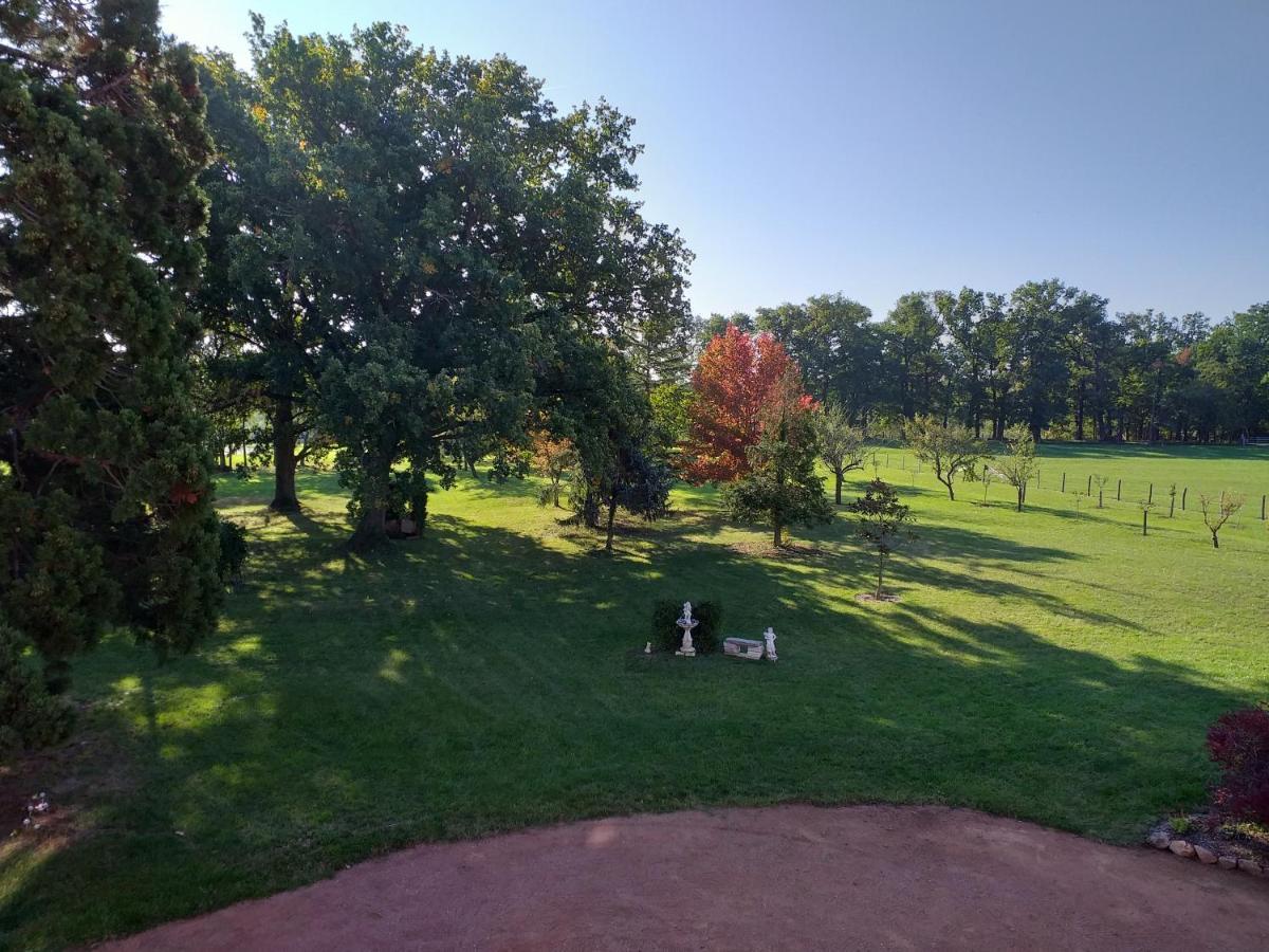 Domaine Berenguer Panzió Ouches Kültér fotó